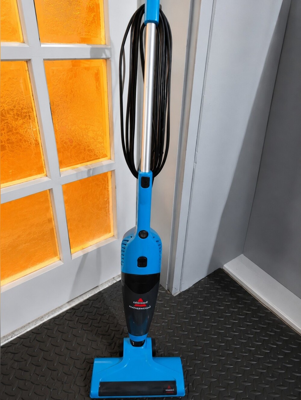 💙 Bissell Featherweight Stick Vacuum Cleaner - Blue and Black